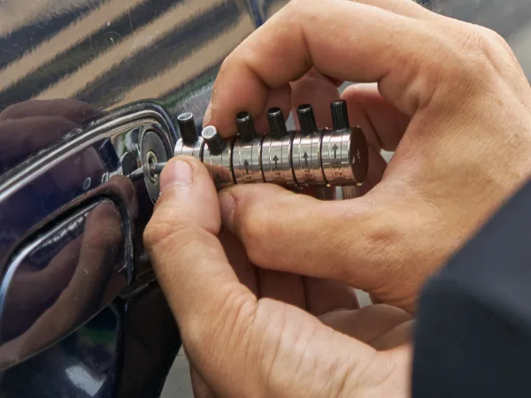 Emergency locksmith Atlanta GA — Open Sesame available 24/7