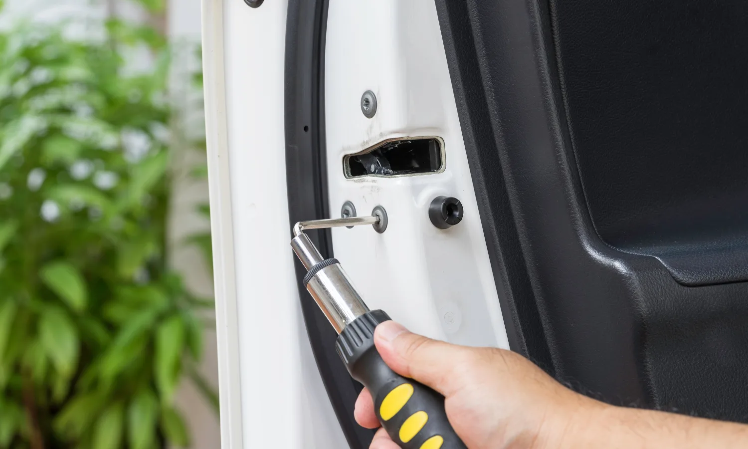 Atlanta locksmith services — Open Sesame Locksmith car keys, lockouts, key fobs